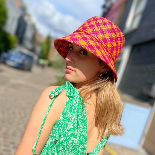 Which Hat Suits Me Best?