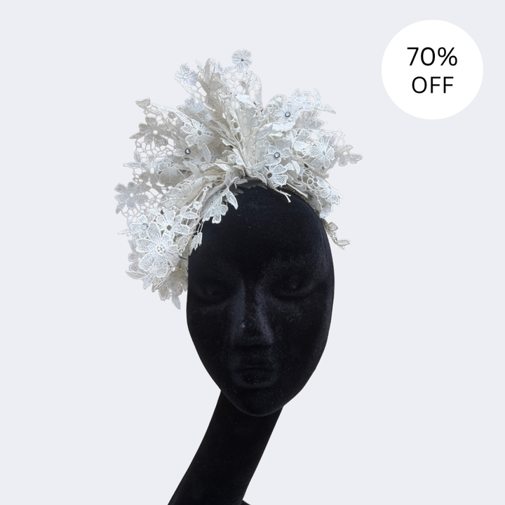 SALE | Lace Crest - Ivory